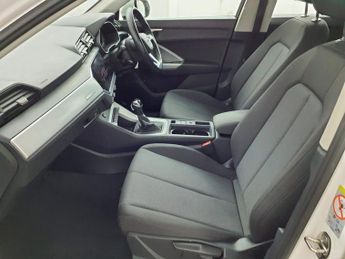 AUDI Q3 2.0 TDI 35 Technik SUV 5dr Diesel S Tronic Euro 6 (s/s) (150 ps)