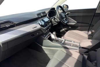 AUDI Q3 2.0 TDI 35 Technik SUV 5dr Diesel S Tronic Euro 6 (s/s) (150 ps)