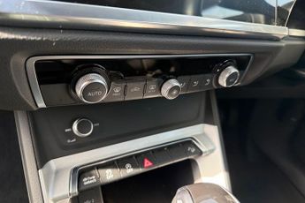 AUDI Q3 2.0 TDI 35 Technik SUV 5dr Diesel S Tronic Euro 6 (s/s) (150 ps)