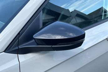 VOLKSWAGEN T-CROSS 1.0 TSI Black Edition SUV 5dr Petrol DSG Euro 6 (s/s) (110 ps) F