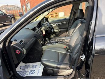 MERCEDES-BENZ C-CLASS 2.1 C250 CDI BlueEfficiency SE Saloon 4dr Diesel Manual Euro 5 (