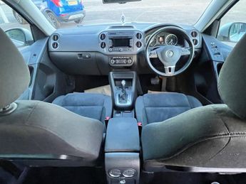 VOLKSWAGEN TIGUAN 2.0 TDI BlueMotion Tech Match SUV 5dr Diesel DSG 4WD Euro 5 (s/s