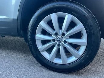 VOLKSWAGEN TIGUAN 2.0 TDI BlueMotion Tech Match SUV 5dr Diesel DSG 4WD Euro 5 (s/s