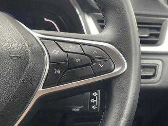 RENAULT CAPTUR 1.6 E-TECH SE Edition SUV 5dr Petrol Hybrid Auto Euro 6 (s/s) (1