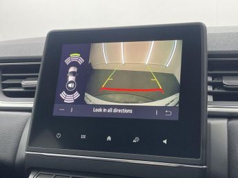 RENAULT CAPTUR 1.6 E-TECH SE Edition SUV 5dr Petrol Hybrid Auto Euro 6 (s/s) (1