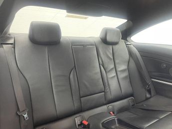 BMW 4 SERIES 2.0 420i M Sport Coupe 2dr Petrol Auto Euro 6 (s/s) (184 ps)