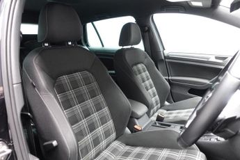 VOLKSWAGEN GOLF 2.0 TDI GTD Hatchback 5dr Diesel DSG Euro 6 (s/s) (184 ps)
