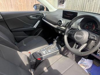 AUDI Q2 2.0 TDI 30 Technik SUV 5dr Diesel S Tronic Euro 6 (s/s) (116 ps)