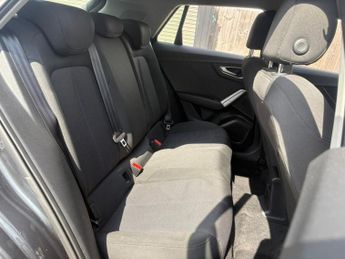 AUDI Q2 2.0 TDI 30 Technik SUV 5dr Diesel S Tronic Euro 6 (s/s) (116 ps)