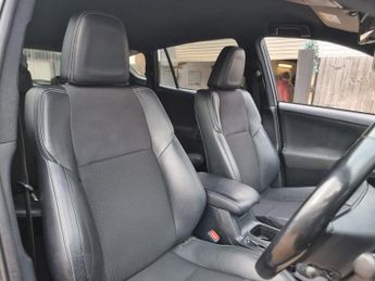 TOYOTA RAV4 2.5 VVT-h Design SUV 5dr Petrol Hybrid CVT 4WD Euro 6 (s/s) (197