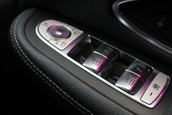 MERCEDES-BENZ C-CLASS 2.0 C220d AMG Line (Premium) Saloon 4dr Diesel G-Tronic+ Euro 6 