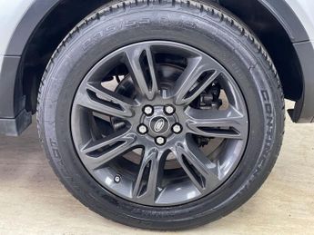 LAND ROVER RANGE ROVER EVOQUE 2.0 TD4 Landmark SUV 5dr Diesel Auto 4WD Euro 6 (s/s) (180 ps)