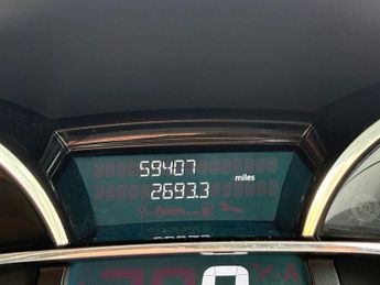 RENAULT CLIO 1.2 16V Dynamique MediaNav Hatchback 5dr Petrol Manual Euro 5 (7