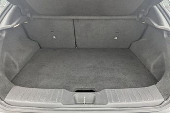 NISSAN JUKE 1.0 DIG-T N-Connecta SUV 5dr Petrol DCT Auto Euro 6 (s/s) (114 p