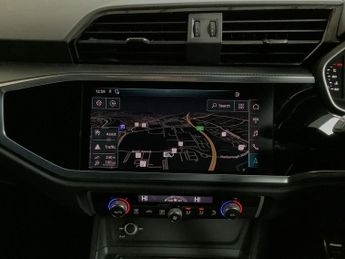 AUDI Q3 2.0 TDI 35 S line SUV 5dr Diesel S Tronic Euro 6 (s/s) (150 ps)