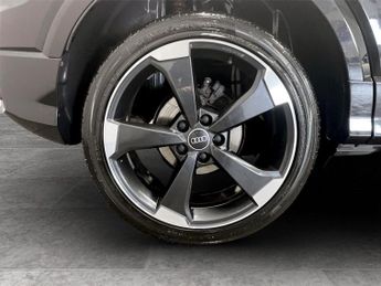 AUDI Q2 1.5 TFSI CoD 35 Black Edition SUV 5dr Petrol S Tronic Euro 6 (s/