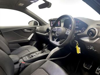 AUDI Q2 1.5 TFSI CoD 35 Black Edition SUV 5dr Petrol S Tronic Euro 6 (s/