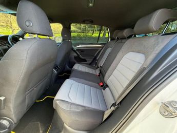 VOLKSWAGEN GOLF 1.4 TSI BlueMotion Tech ACT R-Line Edition Hatchback 5dr Petrol 