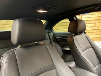 BMW 3 SERIES 3.0 330i M Sport Coupe 2dr Petrol Steptronic Euro 5 (272 ps)