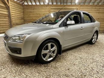 FORD FOCUS 1.6 Titanium Saloon 4dr Petrol Manual (161 g/km, 113 bhp)