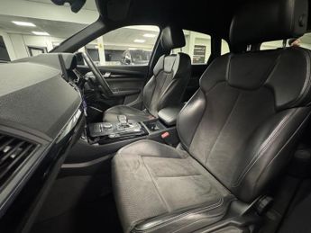 AUDI Q5 2.0 TDI 40 Black Edition SUV 5dr Diesel S Tronic quattro Euro 6 