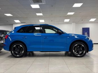 AUDI Q5 2.0 TDI 40 Black Edition SUV 5dr Diesel S Tronic quattro Euro 6 