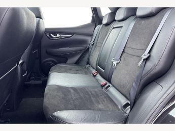 NISSAN QASHQAI 1.6 dCi N-Vision SUV 5dr Diesel XTRON 2WD Euro 6 (s/s) (130 ps)