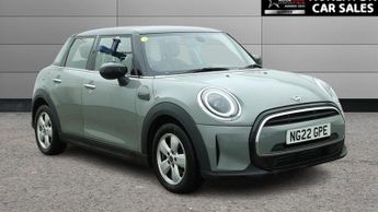 MINI Hatch 1.5 Cooper Classic Hatchback 5dr Petrol Manual Euro 6 (s/s) (136