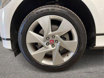 JAGUAR I-PACE 400 90kWh SE SUV 5dr Electric Auto 4WD (400 ps)