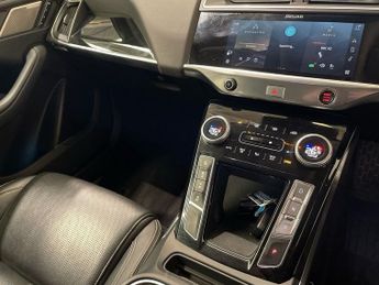 JAGUAR I-PACE 400 90kWh SE SUV 5dr Electric Auto 4WD (400 ps)