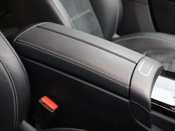 MERCEDES-BENZ A-CLASS 1.3 A180 AMG Line Edition (Executive) Hatchback 5dr Petrol 7G-DC