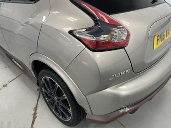 NISSAN JUKE 1.6 DIG-T Nismo RS SUV 5dr Petrol Manual Euro 6 (218 ps) - AA IN