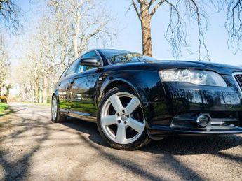AUDI A4 AVANT 2.0 TDI S line Estate 5dr Diesel CVT (173 g/km, 138 bhp)