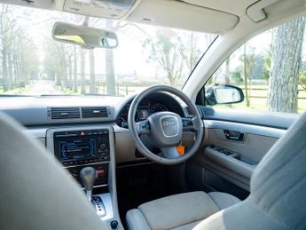 AUDI A4 AVANT 2.0 TDI S line Estate 5dr Diesel CVT (173 g/km, 138 bhp)