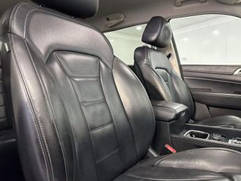 SSANGYONG REXTON 2.2D Ice SUV 5dr Diesel T-Tronic 4WD Euro 6 (181 ps)