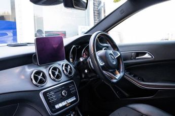 MERCEDES-BENZ 180 1.6 GLA200 AMG Line (Premium) SUV 5dr Petrol 7G-DCT Euro 6 (s/s)