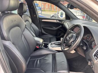 AUDI Q5 2.0 TDI S line Plus SUV 5dr Diesel S Tronic quattro Euro 5 (s/s)