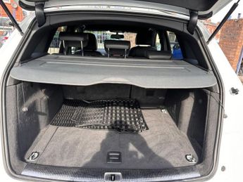 AUDI Q5 2.0 TDI S line Plus SUV 5dr Diesel S Tronic quattro Euro 5 (s/s)