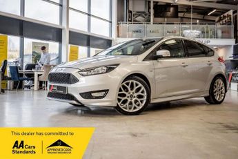 Ford Focus 1.5 TDCi ST-Line Hatchback 5dr Diesel Manual Euro 6 (s/s) (120 p