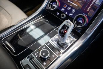 LAND ROVER RANGE ROVER SPORT 5.0 P575 V8 SVR SUV 5dr Petrol Auto 4WD Euro 6 (s/s) (575 ps)