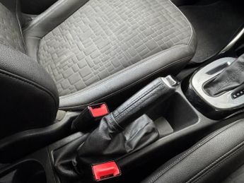 VAUXHALL CORSA 1.4i SE Hatchback 3dr Petrol Auto Euro 6 (90 ps)