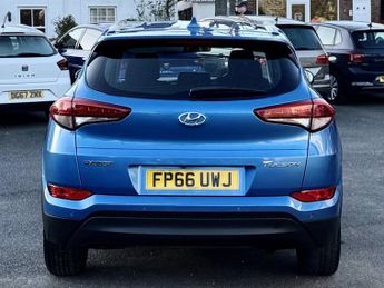 HYUNDAI TUCSON 1.7 CRDi Blue Drive SE Nav SUV 5dr Diesel DCT Euro 6 (s/s) (141 
