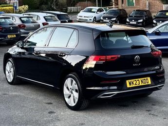 VOLKSWAGEN GOLF 1.5 eTSI MHEV Style Hatchback 5dr Petrol Hybrid DSG Euro 6 (s/s)