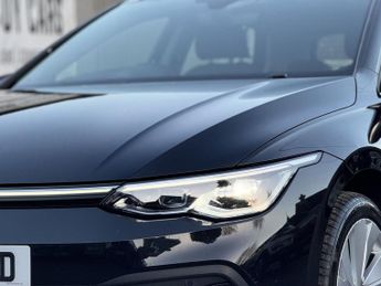 VOLKSWAGEN GOLF 1.5 eTSI MHEV Style Hatchback 5dr Petrol Hybrid DSG Euro 6 (s/s)