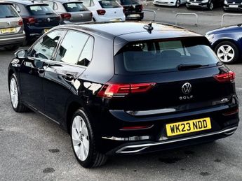 VOLKSWAGEN GOLF 1.5 eTSI MHEV Style Hatchback 5dr Petrol Hybrid DSG Euro 6 (s/s)