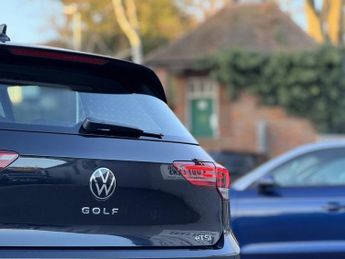 VOLKSWAGEN GOLF 1.5 eTSI MHEV Style Hatchback 5dr Petrol Hybrid DSG Euro 6 (s/s)