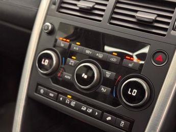 LAND ROVER DISCOVERY SPORT 2.0 TD4 HSE SUV 5dr Diesel Auto 4WD Euro 6 (s/s) (180 ps)