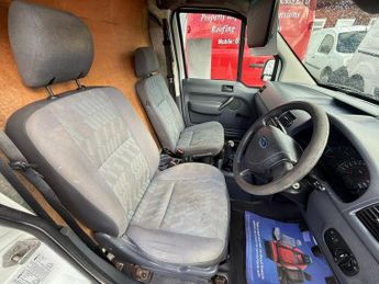 FORD TRANSIT CONNECT 1.8 TDCi T200 Panel Van 4dr Diesel Manual L1 H1 (74 bhp)