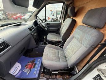 FORD TRANSIT CONNECT 1.8 TDCi T200 Panel Van 4dr Diesel Manual L1 H1 (74 bhp)