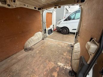 FORD TRANSIT CONNECT 1.8 TDCi T200 Panel Van 4dr Diesel Manual L1 H1 (74 bhp)